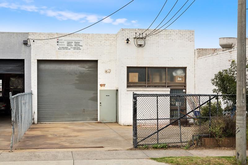 Click to view all images 87 Bakers Road Coburg North VIC 3058 - Image 1