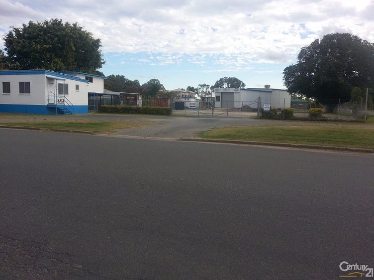 Click to view all images 480 Quay Street Depot Hill QLD 4700 - Image 2