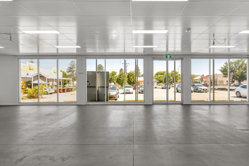 Click to view all images 4B Torrens Street Victor Harbor SA 5211 - Image 3