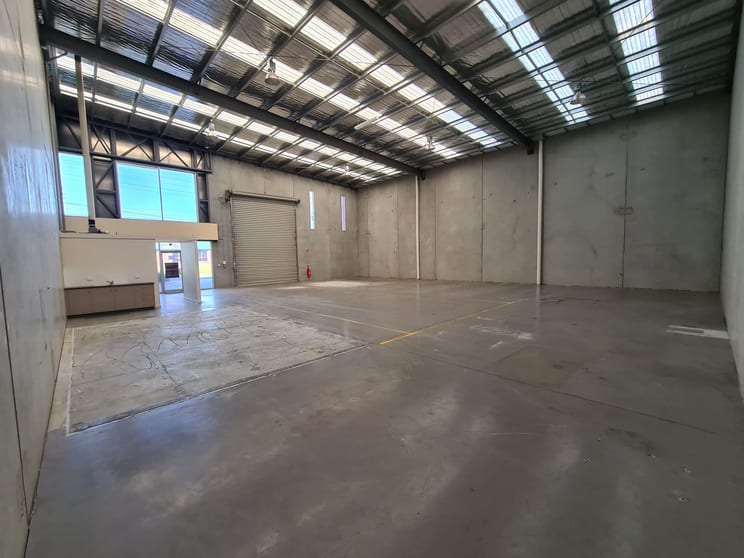 Click to view all images 44 Progress Street Dandenong South VIC 3175 - Image 3