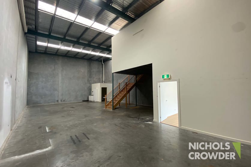 Click to view all images 8/12-13 Trewitt Court Dromana VIC 3936 - Image 3