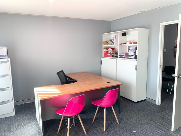 Click to view all images 3/10 Main Street Mount Annan NSW 2567 - Image 2