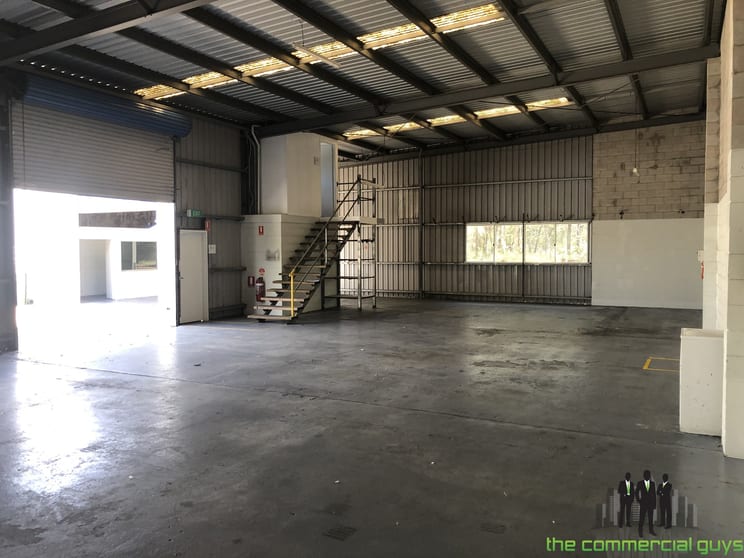Click to view all images 3/32 Ferrier Rd Narangba QLD 4504 - Image 3