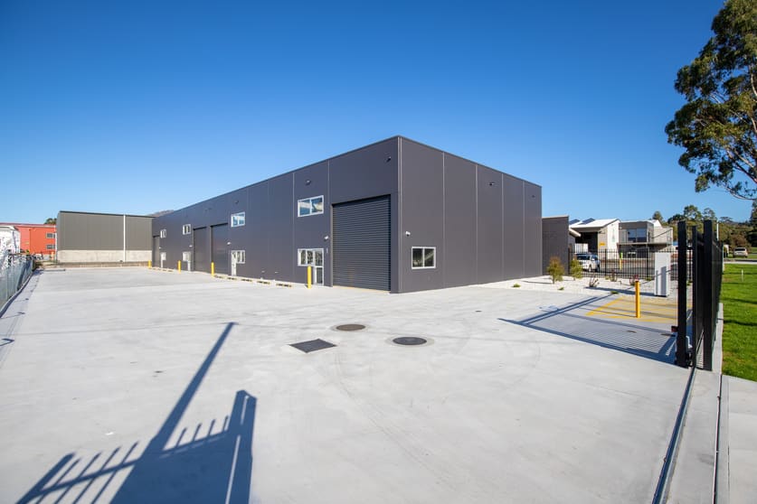 Click to view all images Unit 1/16 Maxwells Road Cambridge TAS 7170 - Image 3