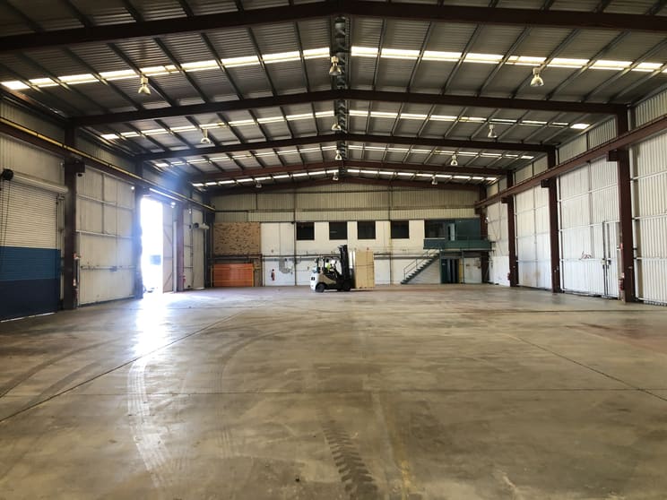 Click to view all images Molendinar QLD 4214 - Image 1