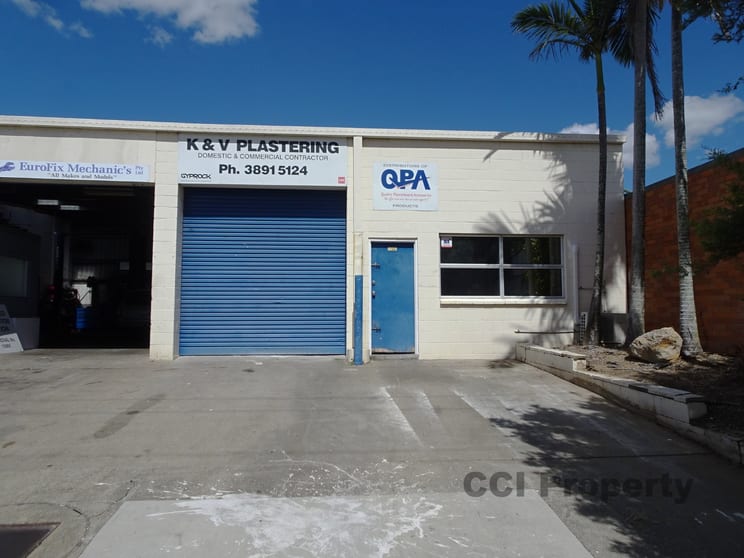Click to view all images 4/11 Didswith Street East Brisbane QLD 4169 - Image 1