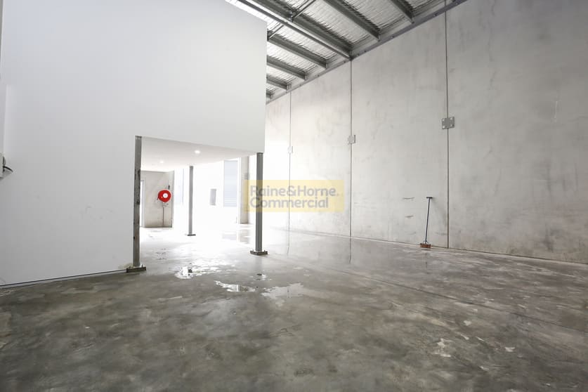 Click to view all images 17/22 Anzac Street Greenacre NSW 2190 - Image 3
