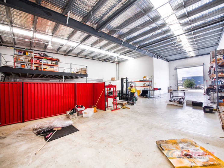 1/50 Richland Avenue Coopers Plains QLD 4108 - Image 3