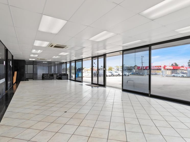 Click to view all images 15-17 Hamilton Street Cannington WA 6107 - Image 2