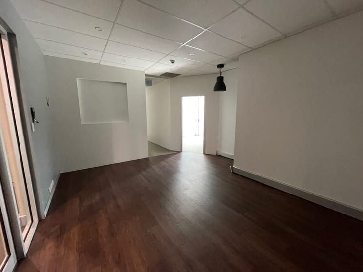Click to view all images Level 2/21 Lake Street Varsity Lakes QLD 4227 - Image 3