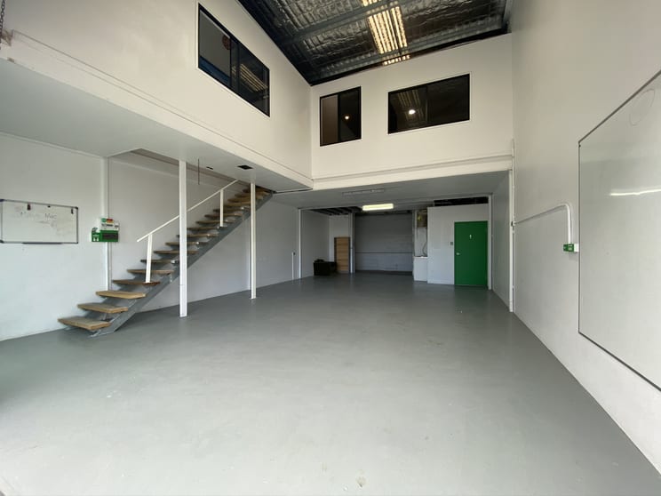 5/14 Fremantle Street Burleigh Heads QLD 4220 - Image 1
