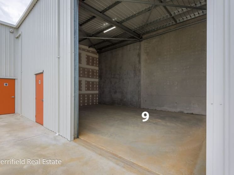 9/370A Albany Highway Albany WA 6330 - Image 2