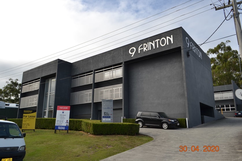 9 Frinton Street Southport QLD 4215 - Image 2