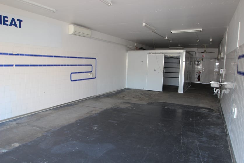 Click to view all images 2/2-4 Beverley Avenue Warilla NSW 2528 - Image 3