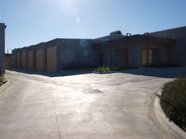 Click to view all images 10/6 Satu Way Mornington VIC 3931 - Image 2