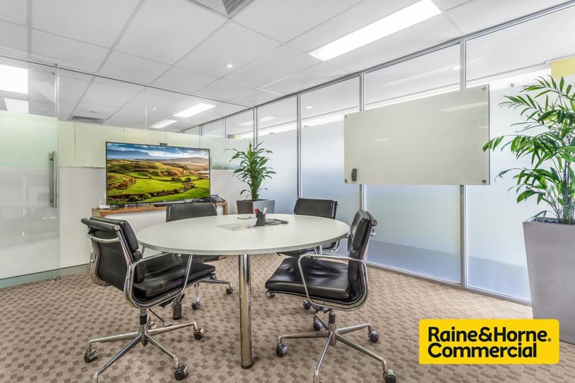 Click to view all images 1/28 Fortescue Street Spring Hill QLD 4000 - Image 3
