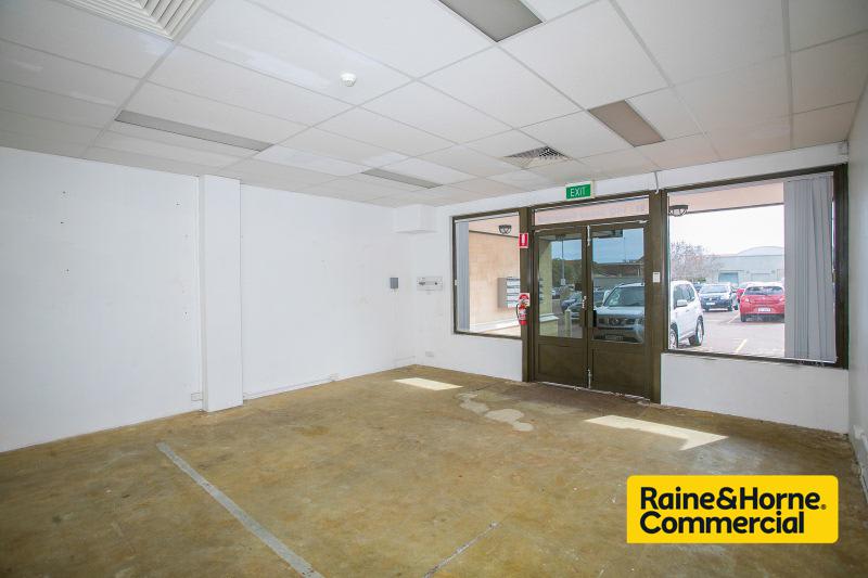 Click to view all images 21/140 Grand Boulevard Joondalup WA 6027 - Image 3