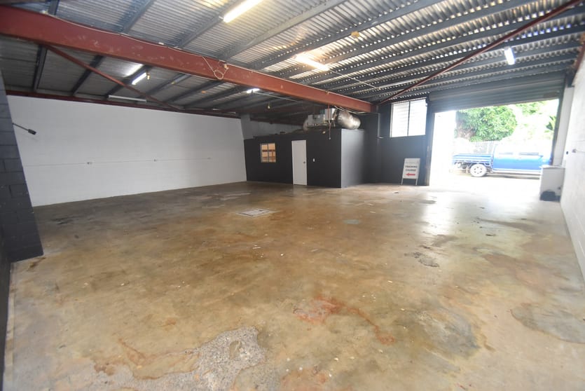 Click to view all images 3/50 Tully Street South Townsville QLD 4810 - Image 3