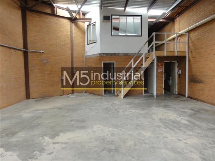 Click to view all images 5/15 Lorraine Street Peakhurst NSW 2210 - Image 3