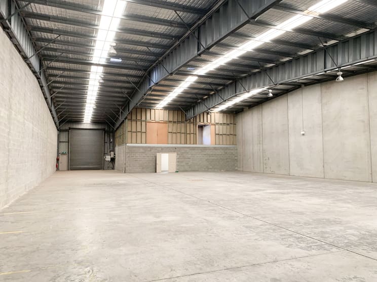Click to view all images 2/132 Chelmsford Rd Charmhaven NSW 2263 - Image 2