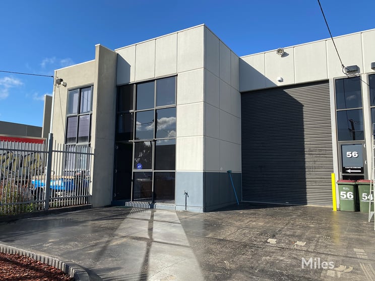 Click to view all images 56 Longview Court Thomastown VIC 3074 - Image 1