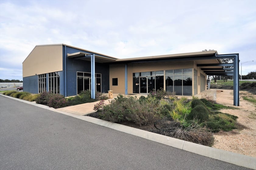 Click to view all images 1 Trantara Court East Bendigo VIC 3550 - Image 1