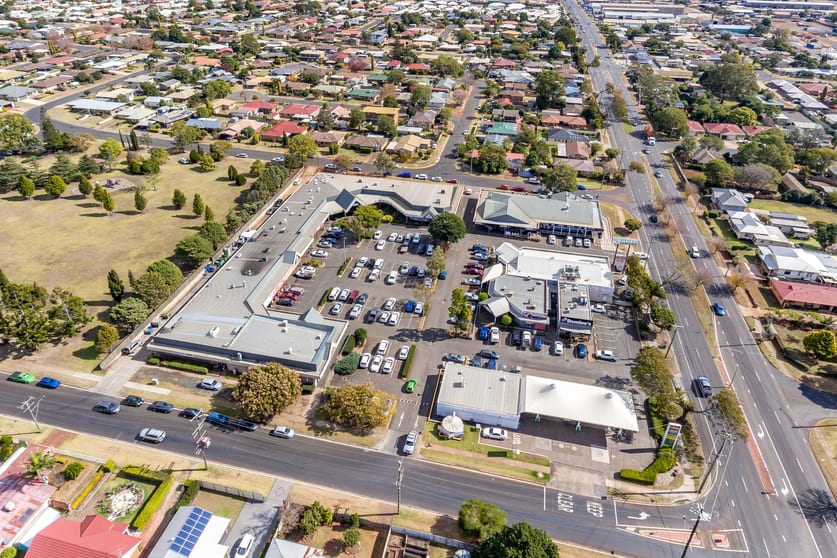 Click to view all images Shop 10/238 Taylor Street Newtown QLD 4350 - Image 1