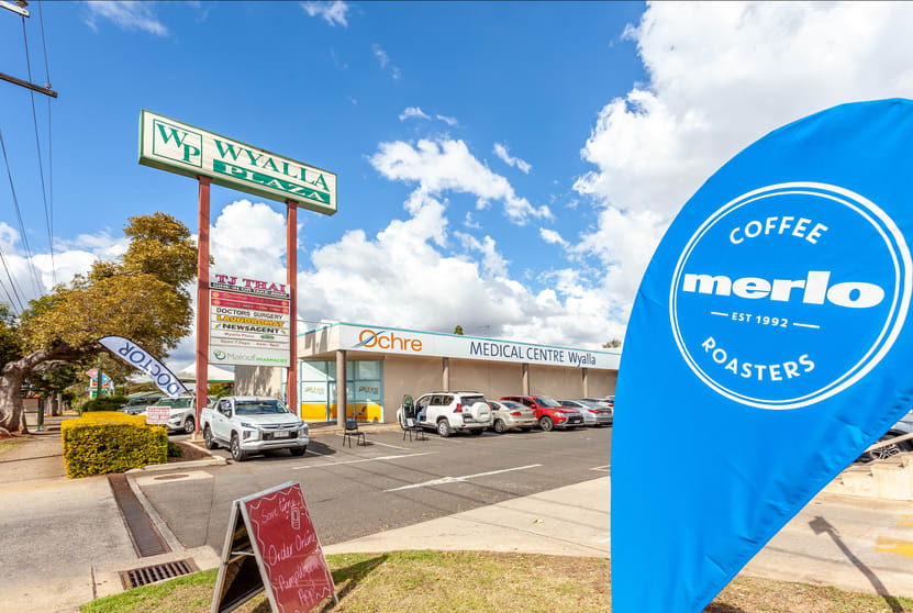 Click to view all images Shop 10/238 Taylor Street Newtown QLD 4350 - Image 2