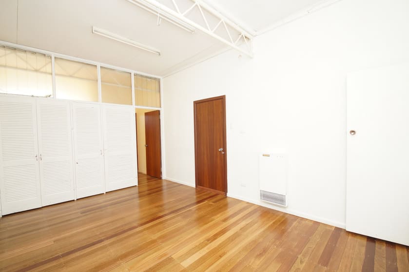 2/211 Beardy Street Armidale NSW 2350 - Image 3