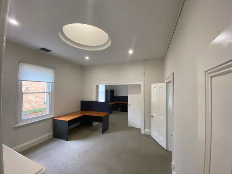 261 Lords Place Orange NSW 2800 - Image 2