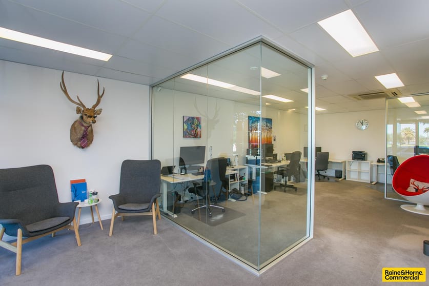 1 / 98 Terrace Road East Perth WA 6004 - Image 3