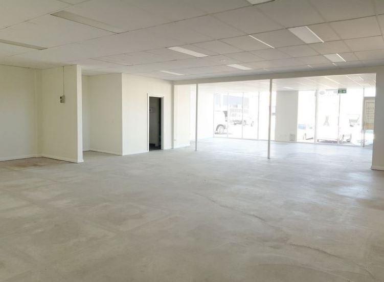 Click to view all images Unit 1 and 2/5 Isa Street Fyshwick ACT 2609 - Image 3