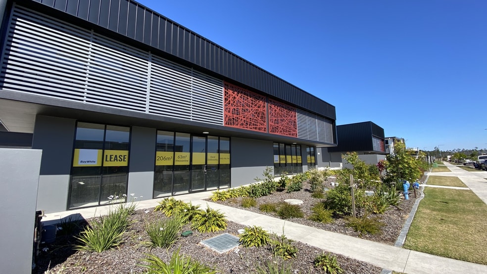 Click to view all images 6/24-26 Hancock Way Baringa QLD 4551 - Image 2