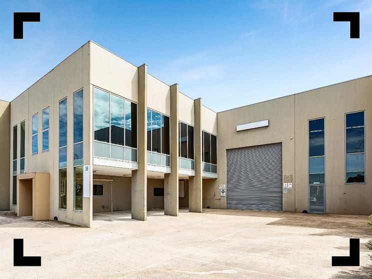 36 Lillee Crescent Tullamarine VIC 3043 - Image 1