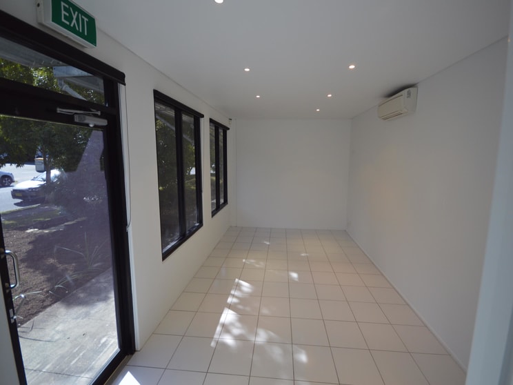 Burleigh Heads QLD 4220 - Image 2