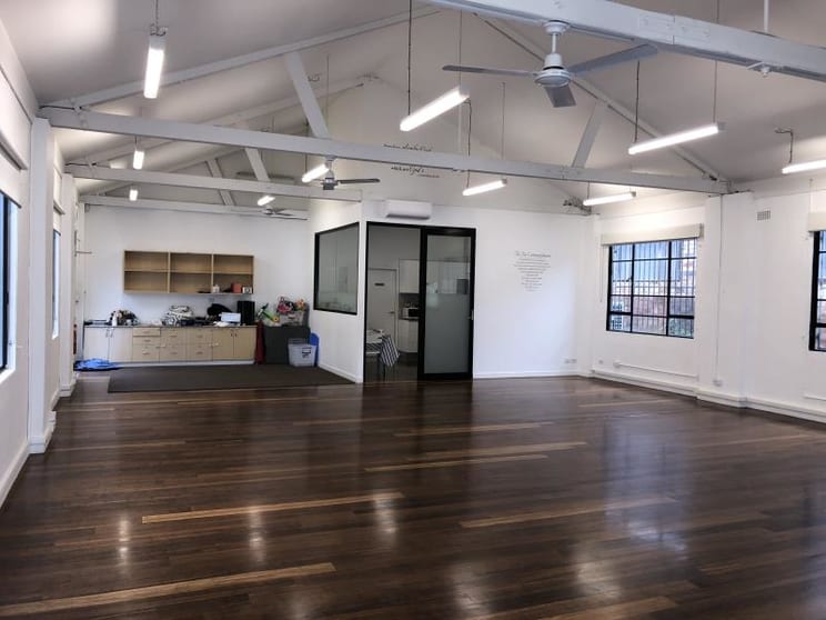 Click to view all images 29 Barry Avenue Mortdale NSW 2223 - Image 3