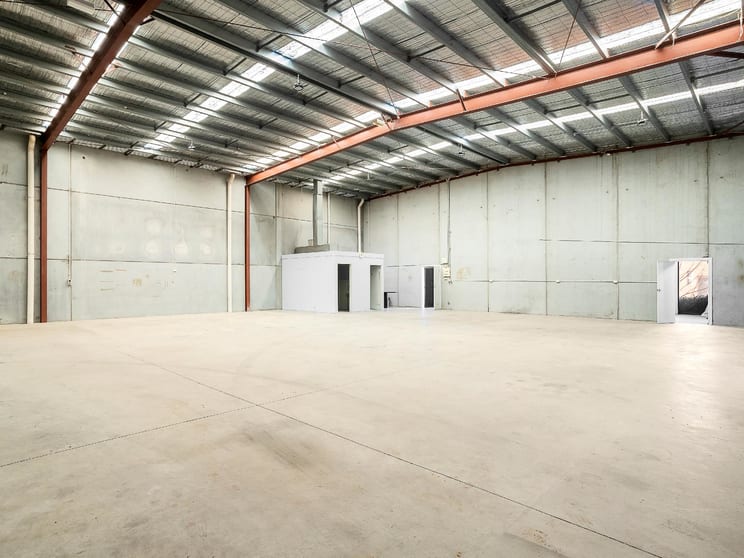 Click to view all images 12 Parsons Avenue Springvale VIC 3171 - Image 3