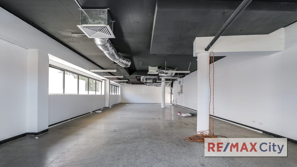 Click to view all images 3/535 Milton Road Toowong QLD 4066 - Image 3