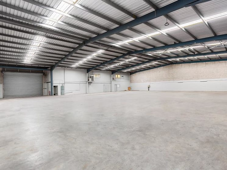 Click to view all images Unit B/2 Hudson Avenue Castle Hill NSW 2154 - Image 1