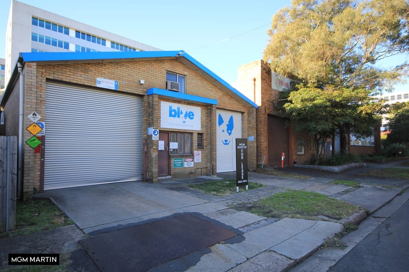 Click to view all images 6 Chalmers Crescent Mascot NSW 2020 - Image 3