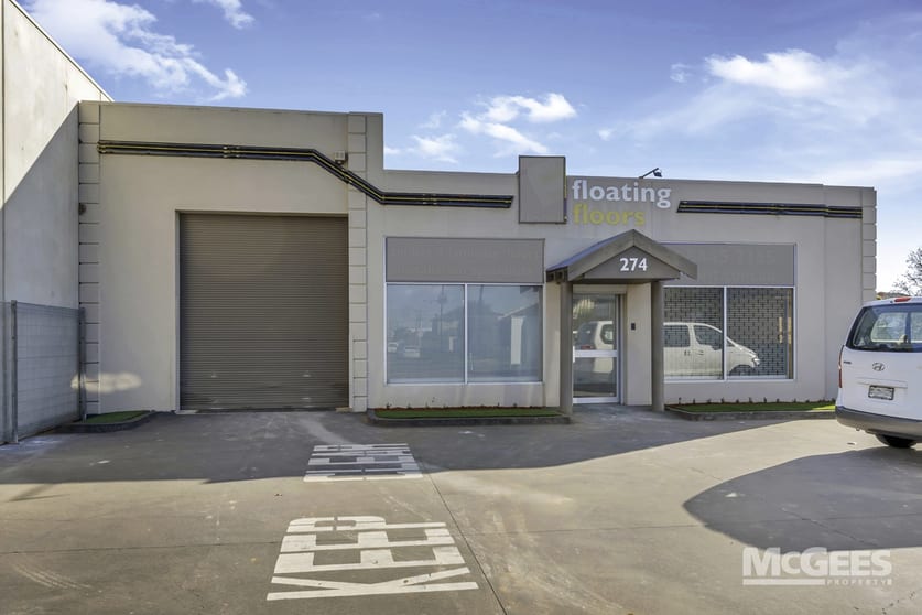 Click to view all images 274 Findon Road Findon SA 5023 - Image 2