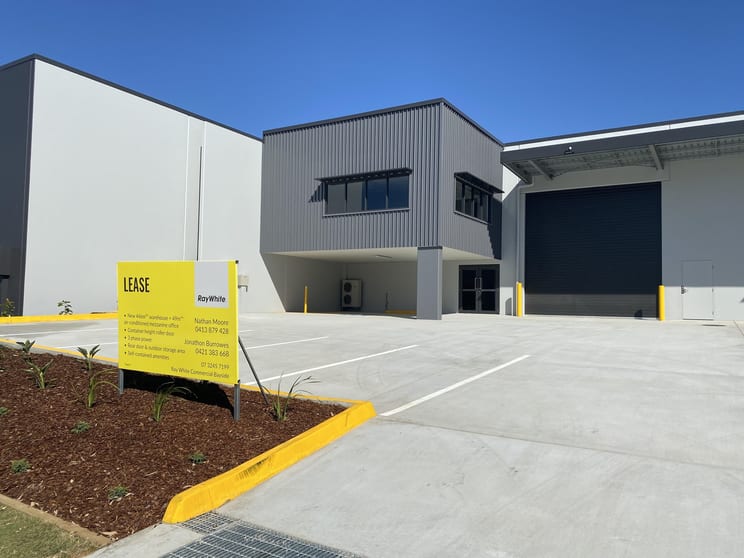 Click to view all images 2/19 Hook Street Capalaba QLD 4157 - Image 3