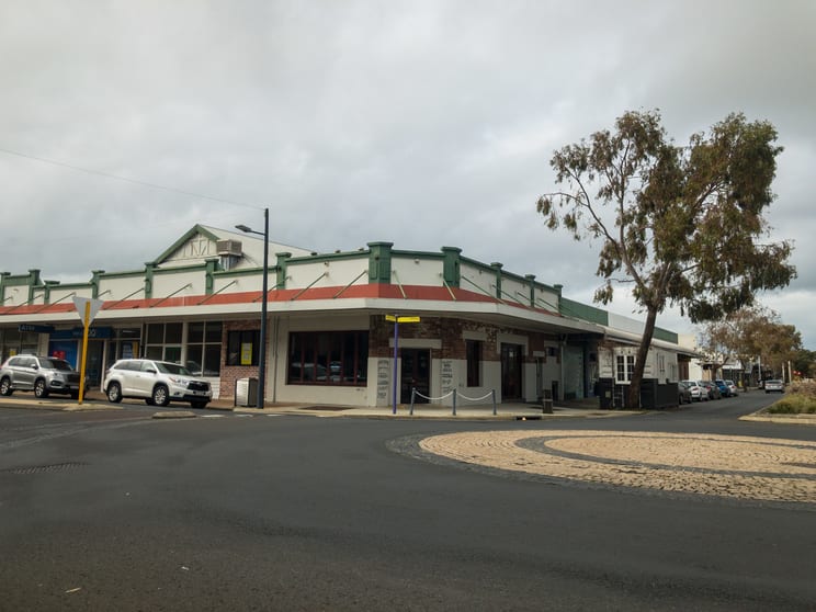 Click to view all images 7/130 Victoria Street Bunbury WA 6230 - Image 2