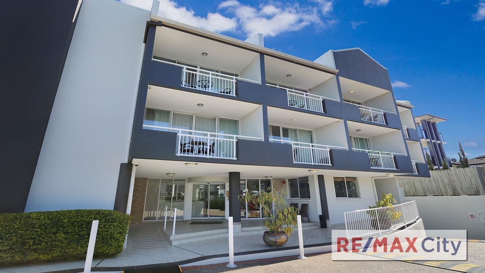 Click to view all images 192 Wellington Road East Brisbane QLD 4169 - Image 1