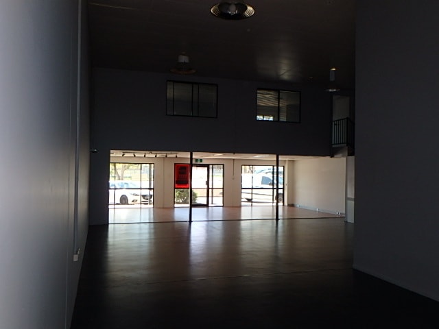 3/229 Junction Road Morningside QLD 4170 - Image 3