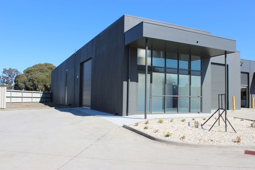 Click to view all images 1/6-8 Shepherd Court North Geelong VIC 3215 - Image 2