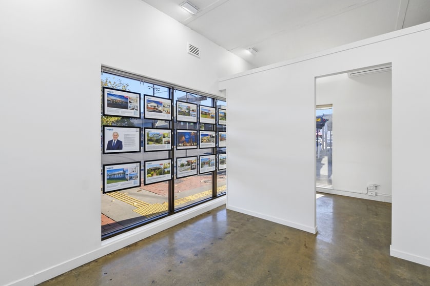 Click to view all images 102 Pakington Street Geelong West VIC 3218 - Image 3