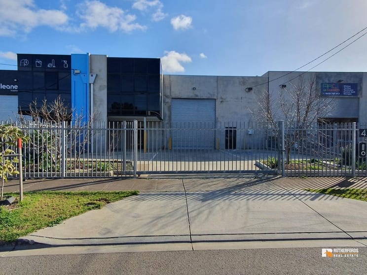 43 Knight Avenue Sunshine North VIC 3020 - Image 1