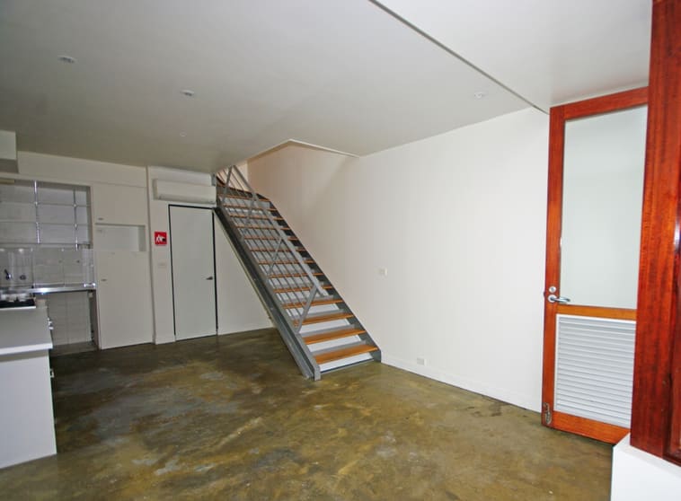 Click to view all images 1/29-31 Scott Street Elwood VIC 3184 - Image 2