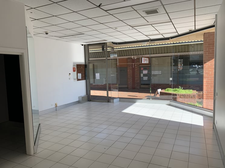 Click to view all images 4/76 Station Street Seymour VIC 3660 - Image 2